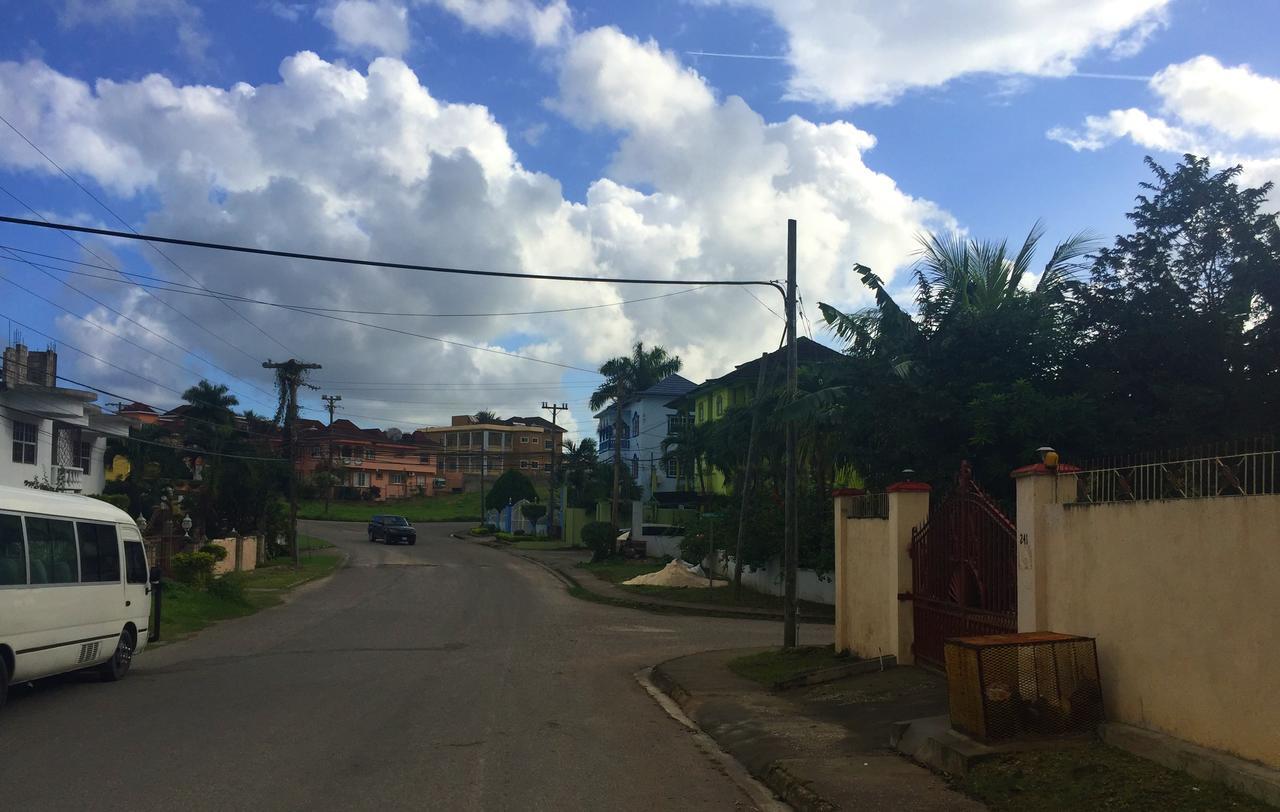Yaad Hostel Montego Bay Exteriér fotografie