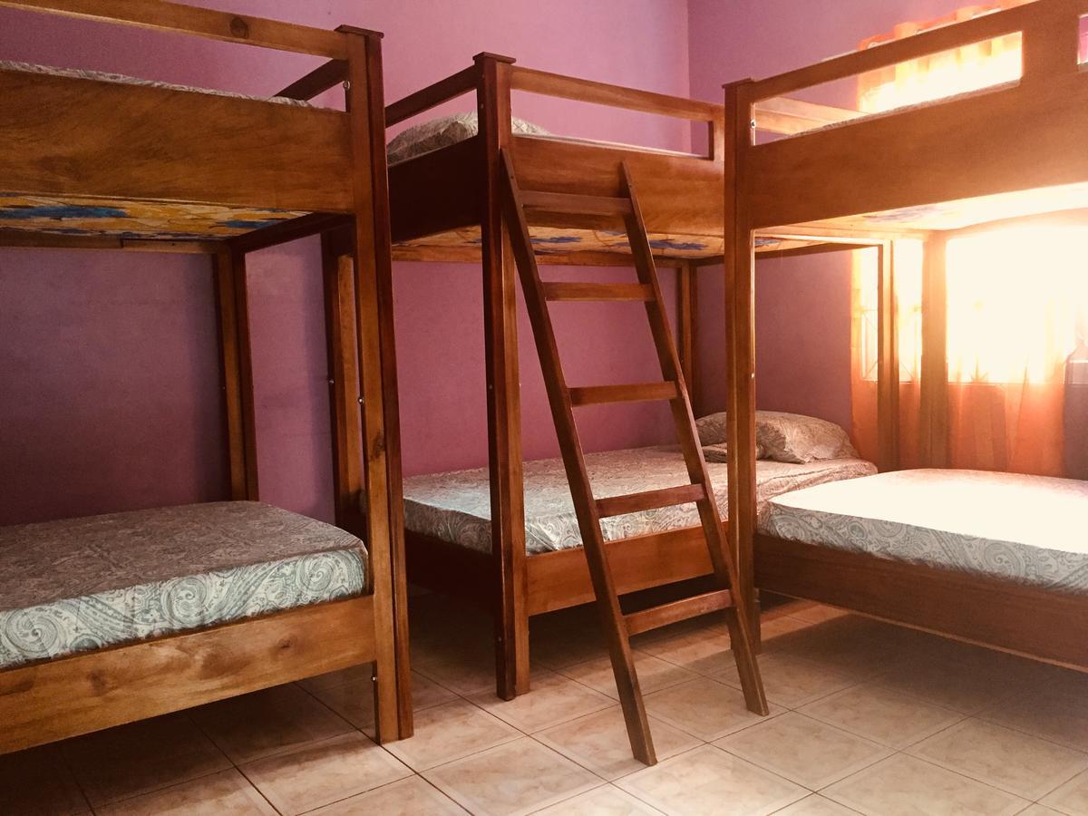 Yaad Hostel Montego Bay Exteriér fotografie