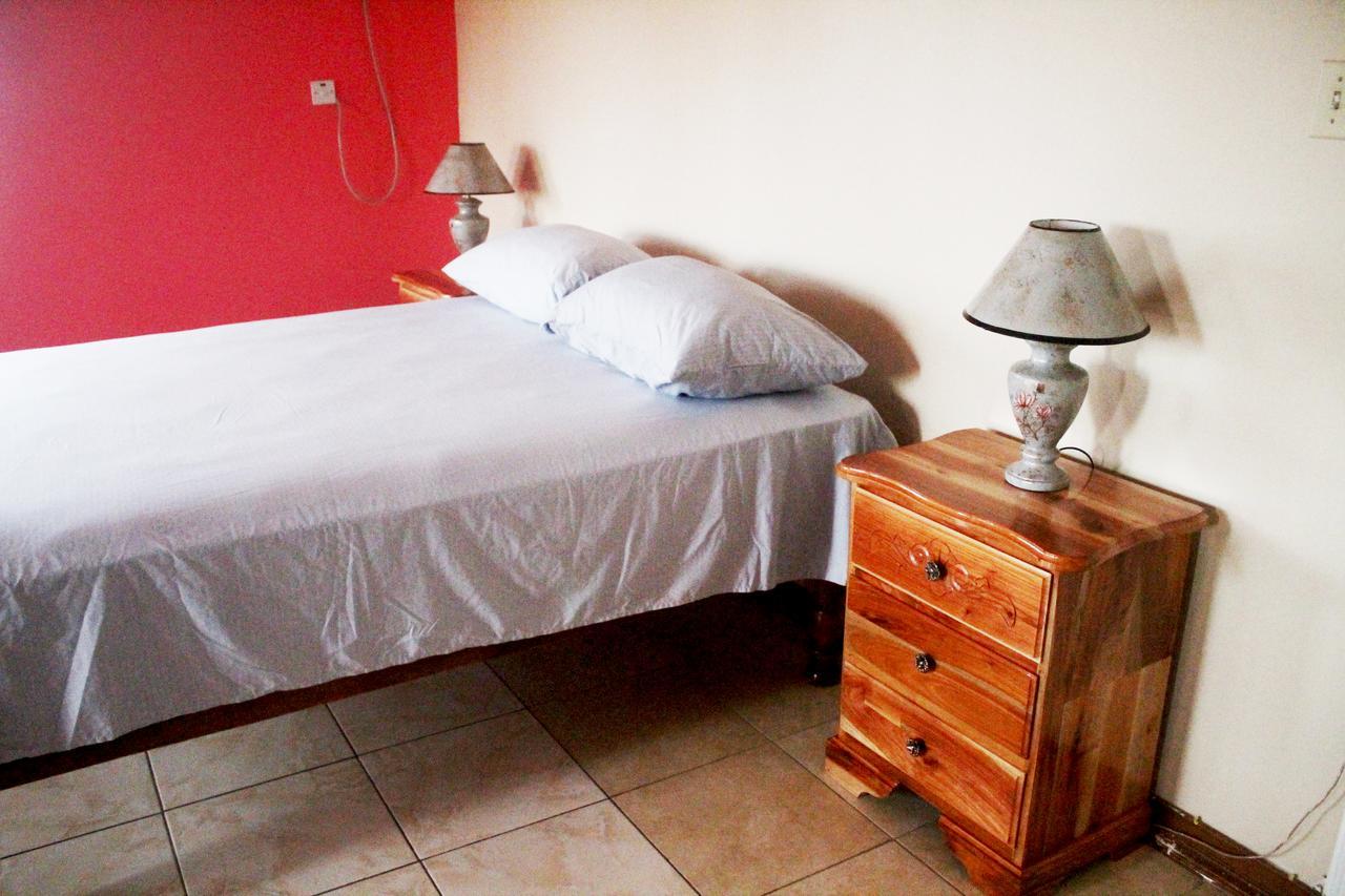Yaad Hostel Montego Bay Exteriér fotografie